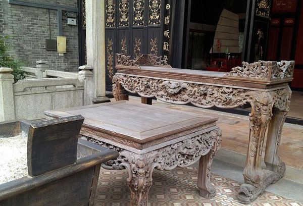 中式古典实木餐桌图片